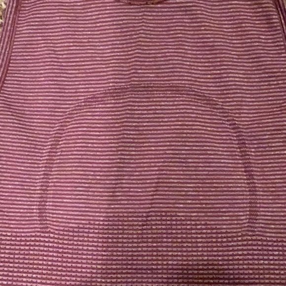 Lululemon Speedy tank - Burgundy!💞 - Picture 4 of 5
